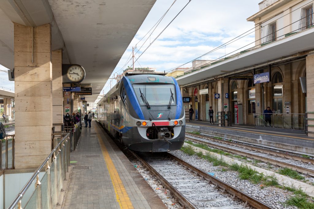 Nuovi binari elettrificati in Stazione Ferroviaria - Salerno