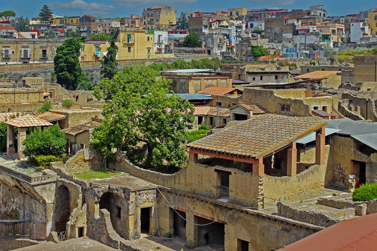 Herculaneum ancient site ruins