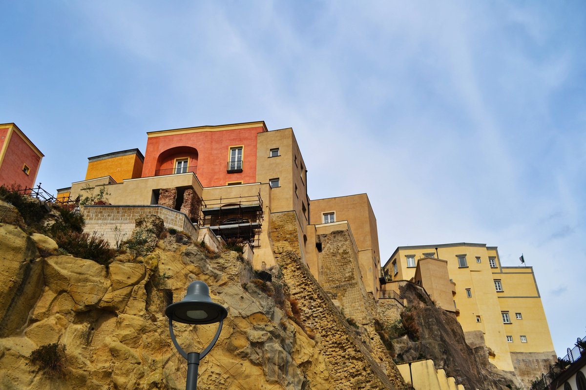 Pozzuoli, Naples